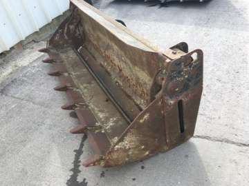 Godet 4 En 1 AUTRE 2080mm d'occasion