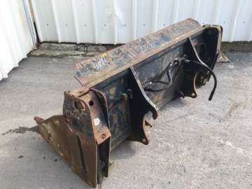 Godet 4 En 1 AUTRE 2080mm d'occasion