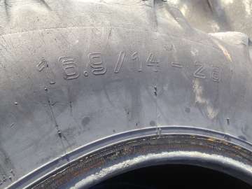 Equipments AUTRE PNEUS 16,9 /14 -28 used