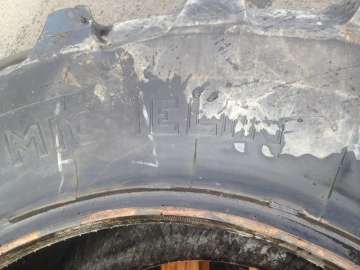 Equipments AUTRE PNEUS 16,9 R 28 X used