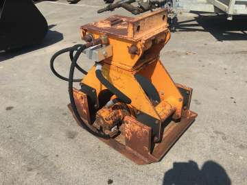 Plate Compactors STANLEY HS 6000 - 580 X 660mm used