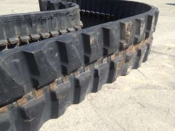 Equipments AUTRE 1 Chenille 450x163x38 used