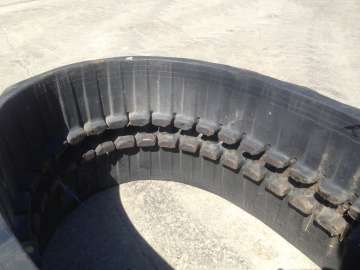 Equipments AUTRE 1 Chenille 450x163x38 used