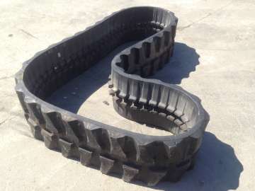 Equipments AUTRE 1 Chenille 450x163x38 used