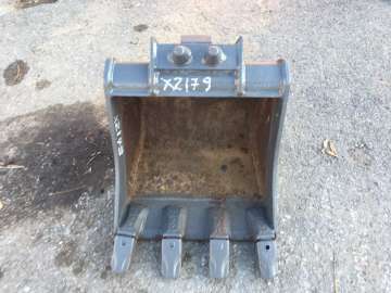 Godet Tranchee VOLVO 390mm - Attache VOLVO 1,5 Tonnes d'occasion