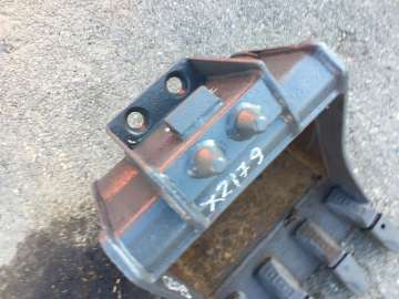 Godet Tranchee VOLVO 390mm - Attache VOLVO 1,5 Tonnes d'occasion