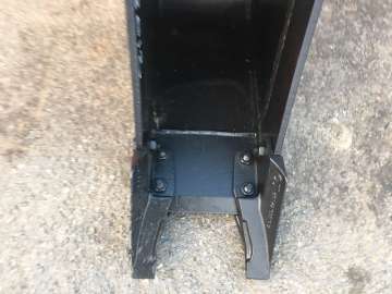 Godet Tranchee STRICKLAND 230mm - Axes 35mm d'occasion