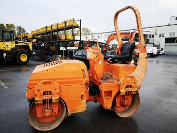 Tandemvibrationswalzen BOMAG BW100AD-3 gebraucht