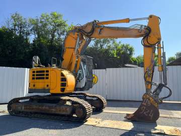 Crawler Excavator Hitachi Zx135us-6 used - Excavators