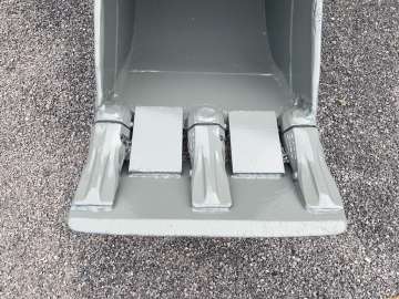 Godet Tranchee MECALAC 450mm - Series 8 / 10 / 11 Et 12 d'occasion