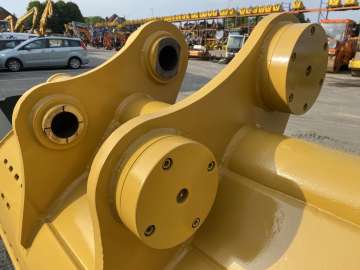 Godet Curage AUTRE 2200mm - Oreilles CATERPILLAR 336 d'occasion