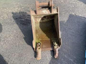 Godet Tranchee AUTRE 300mm - Axes 25mm d'occasion
