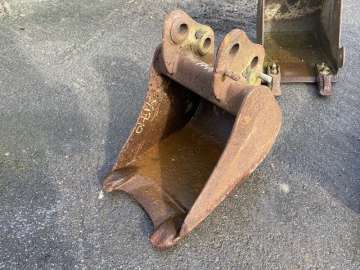 Digging Bucket AUTRE 290mm - Axes 30mm used