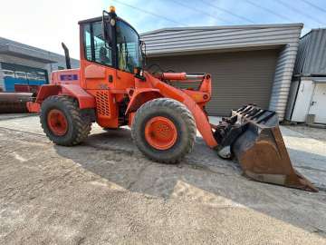 Cargadora De Ruedas HITACHI W130A de ocasión