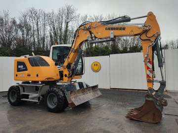 Wheeled Excavator LIEBHERR A912 COMPACT LITRONIC used