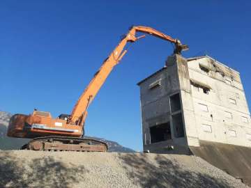Excavadora De Demolicion HITACHI EX400LC de ocasión