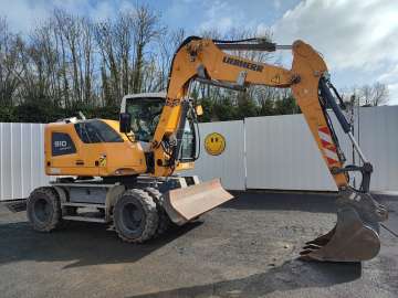 Wheeled Excavator LIEBHERR A910 COMPACT LITRONIC used