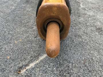 Brise Roches MONTABERT V1800 (20-35 Tonnes) d'occasion