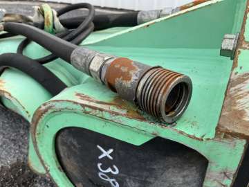 Brise Roches MONTABERT V1800 (20-35 Tonnes) d'occasion