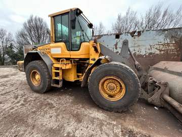 Loader (Wheeled) VOLVO L90F MACHINE SUISSE - Gearbox Trouble used