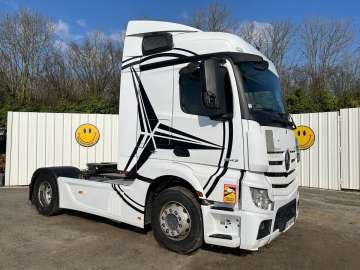 Tractor Unit MERCEDES ACTROS 1843 used