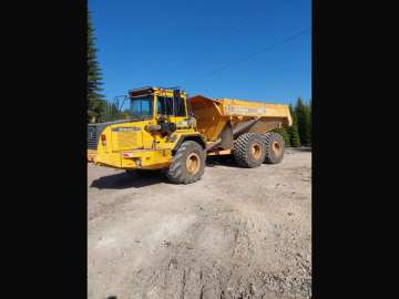 Articulated Dumper VOLVO A30 used