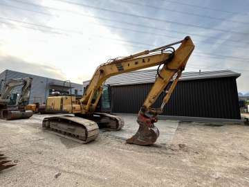 Excavator (Tracked) KOMATSU PC180LC-6K MACHINE SUISSE used