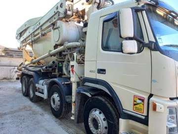 Concrete Mixer VOLVO FM 12 D420 POMPE CIFA 7M3 used