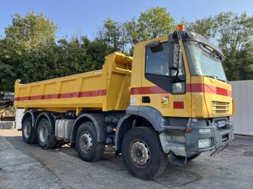 Ciężarówka Wywrotka IVECO 440 8X4 używane