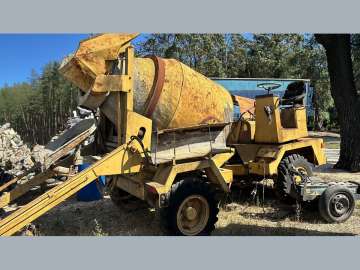 Concrete Mixer FIORI AUTO-BÉTONNIÈRE used