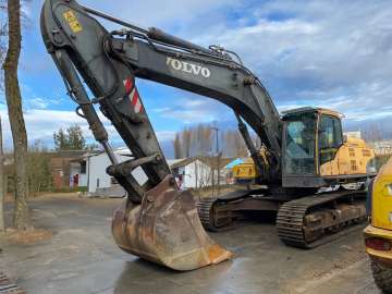 Escavadeira Com Lagartas VOLVO EC360 usadas