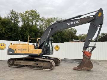 Excavadora De Cadenas VOLVO EC240CNL de ocasión