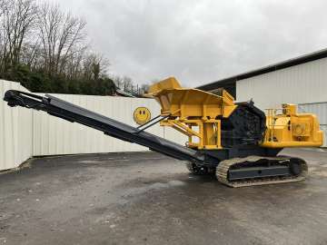 Concasseur KOMATSU A PERCUSSION BR100R d'occasion