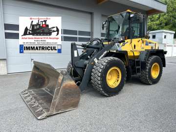 Chargeur Sur Pneus KOMATSU WA150PZ-5 d'occasion