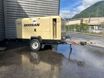 Compresseur DOOSAN 12/150 d'occasion