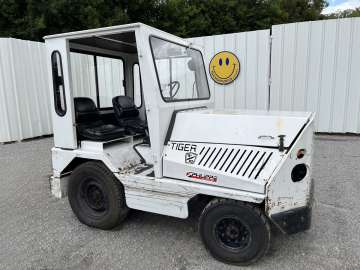Tracteur TAYLOR-DUNN TC-40 d'occasion