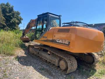 Excavator (Tracked) used for heavy construction, hydraulic