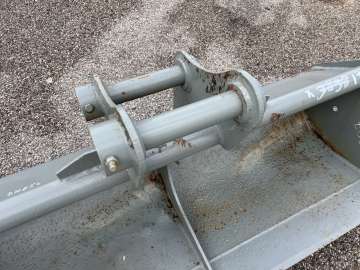 Godet Curage AUTRE 1500mm Axes 60 d'occasion