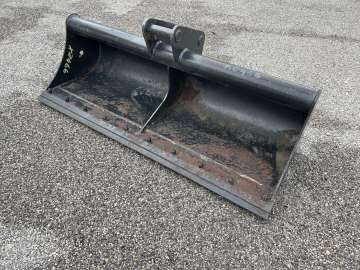 Godet Curage AUTRE 1500mm - Axes 45mm d'occasion