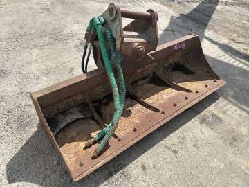 Godets Curage Orientable LIEBHERR SW33 - 1700mm d'occasion