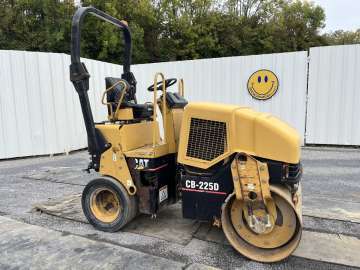 Compacteur Mixte / Bille Et Pneus CATERPILLAR CB225D d'occasion