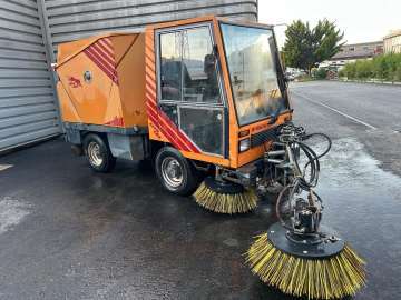 Balayeuse ROLBA K1500 CITY CAT d'occasion