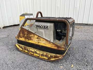 Plaques Vibrantes WACKER DPU7060SC d'occasion