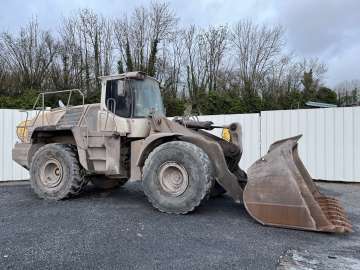 Chargeur Sur Pneus LIEBHERR L580 d'occasion