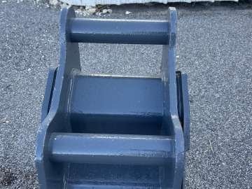 Godet Tranchee AUTRE 460mm - Axes 80mm d'occasion