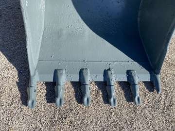 Godet Terrassement CATERPILLAR 900mm Pour Tractopelle d'occasion