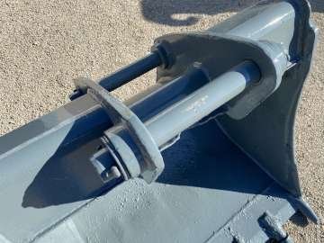 Godet Terrassement CATERPILLAR 900mm Pour Tractopelle d'occasion