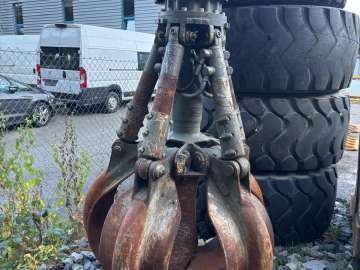 Grapple LIEBHERR Grappin Liebherr GM 65 used