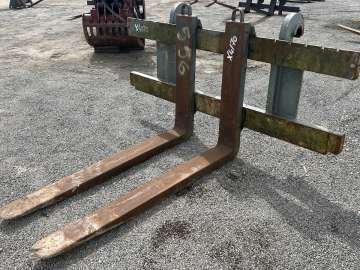 Fourche LIEBHERR 1460mm - 9618816 d'occasion