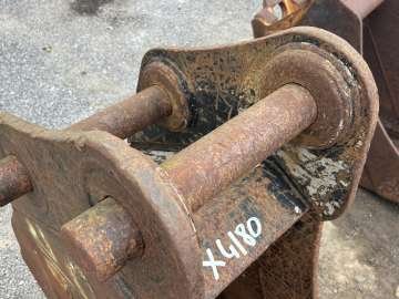 Godet Tranchee AUTRE 450mm - Axes 80mm d'occasion